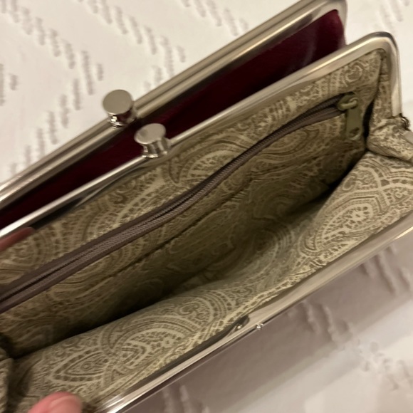 HOBO Lauren Clutch Wallet - Picture 2 of 6